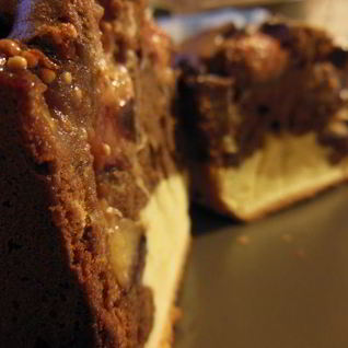 Мраморный кекс с инжиром