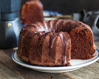 Шоколадный кекс с черносливом