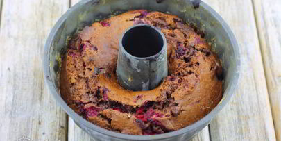 шоколадный кекс с малиной