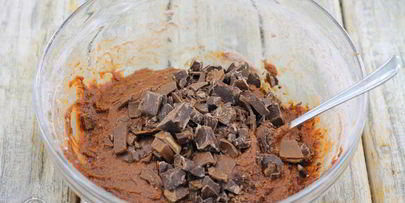 шоколадный кекс с малиной