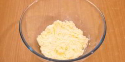 шоколадный кекс с вишней