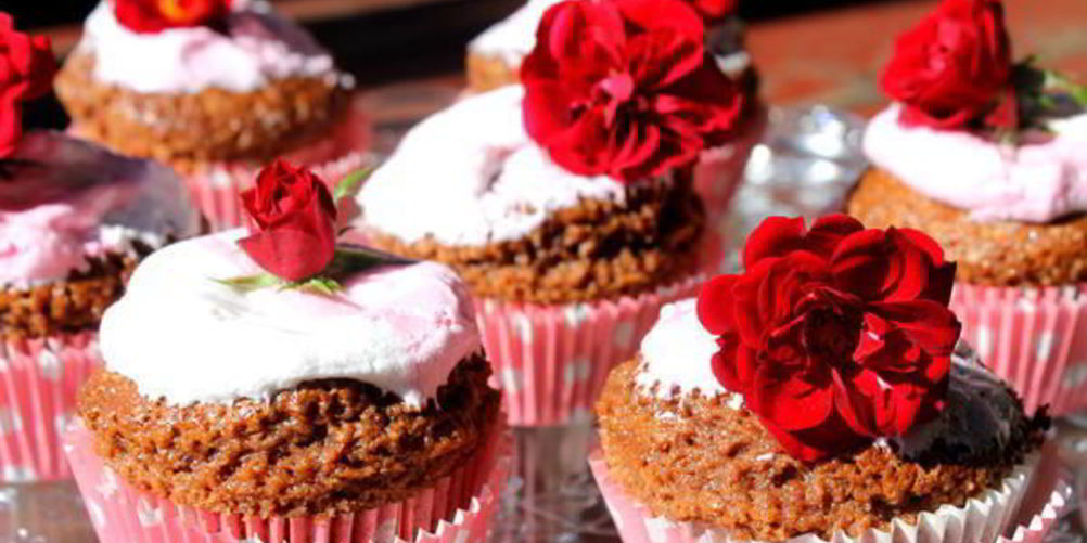 Рецепт шоколадные кексы с зефирной шапочкой