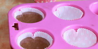 шоколадные кексы с зефирной шапочкой