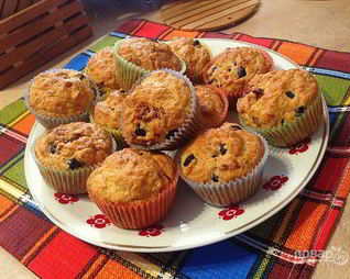 Соленые кексики с оливками и вялеными помидорами