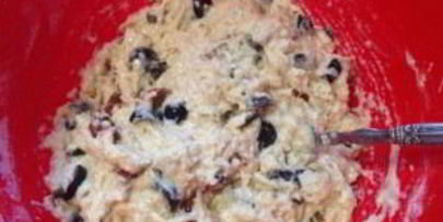 соленые кексики с оливками и вялеными помидорами