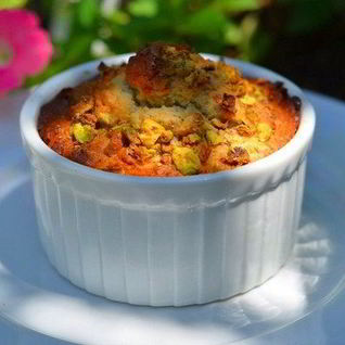 Творожный кекс с фисташками