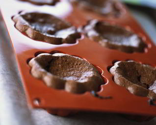 Выпечка кексов в формах