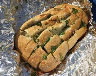 Чесночный хлеб для шашлыков