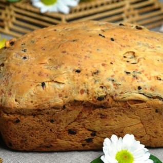 Домашний итальянский хлеб с сыром и жареным луком