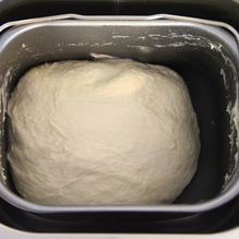 Рецепт Дрожжевое тесто для хлеба в хлебопечке на сухом молоке