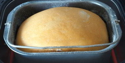 хлеб с луком и паприкой в хлебопечке