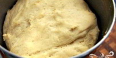 хлеб с сыром и гуавой