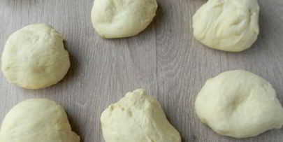 порционный хлеб на сливках