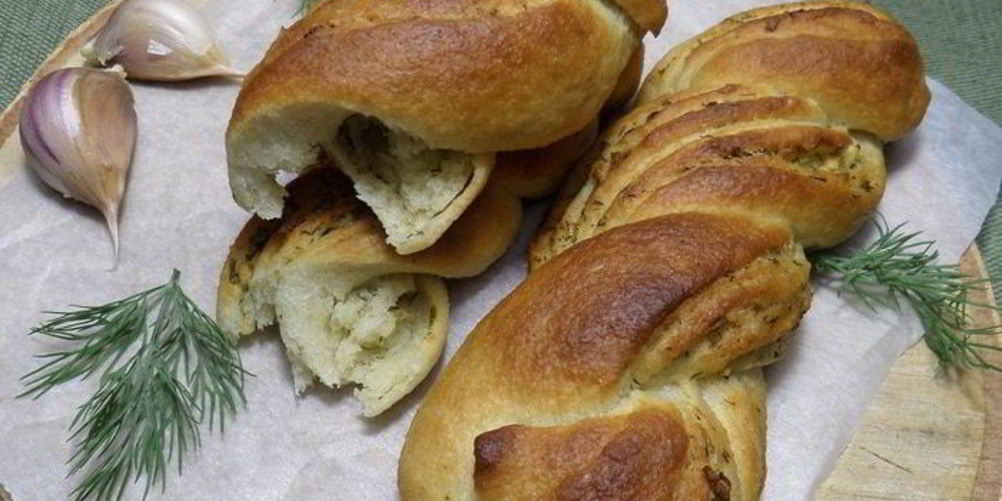 Рецепт постный хлеб с чесноком и зеленью
