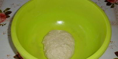 постный хлеб с чесноком и зеленью