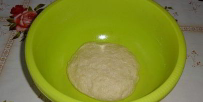 постный хлеб с чесноком и зеленью