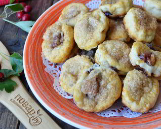 Сконы со сливами