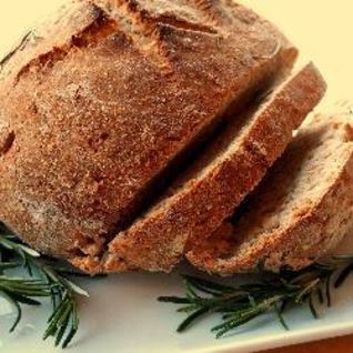 Содовый хлеб с розмарином и медом