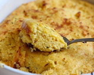 Сырный хлеб с луком в духовке