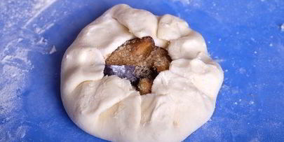 творожные галеты со сливами