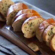 Рецепт Закусочный багет с сыром и зеленью