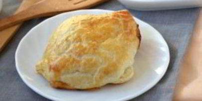 конвертики из слоеного теста с начинкой