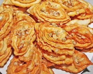 Крымская пахлава пляжная медовая — хворост