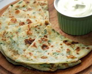 Алу-паратха индийская лепешка