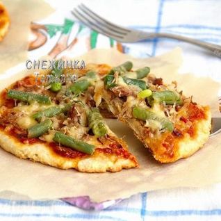 Домашние творожные лепешки с мясом, овощами и сыром