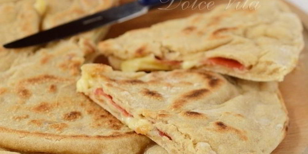 Рецепт фокачча на сковороде с любыми начинками