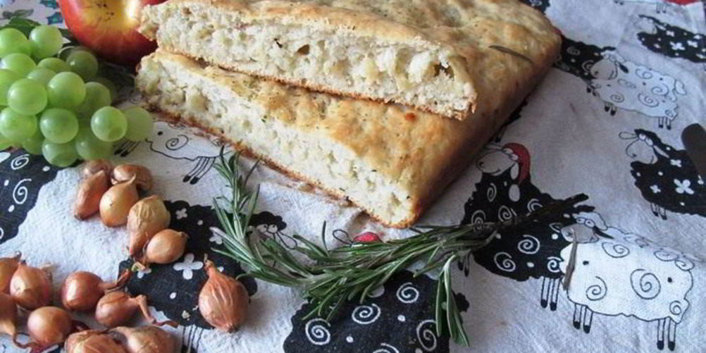 Рецепт фокачча на сыворотке с луком пастушеская