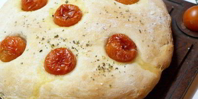 фокачча с помидорами черри