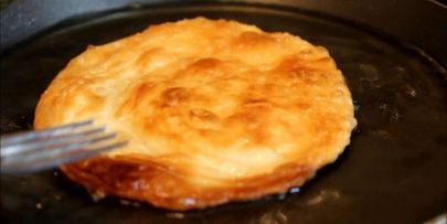 катлама-жаренные слоенные лепешки