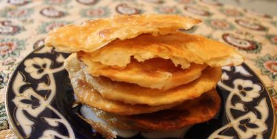 катлама-жаренные слоенные лепешки