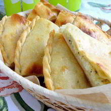 Рецепт Лепешка с моцареллой, фетой и орегано