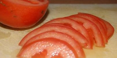 лепешки из творожного теста с помидором и моцареллой