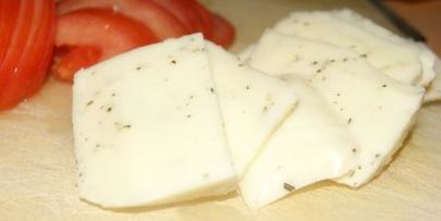 лепешки из творожного теста с помидором и моцареллой