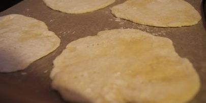 лепешки на сметане