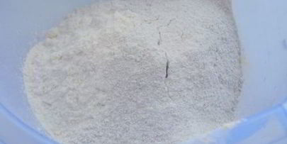 лепешки с горохово-чесночной начинкой