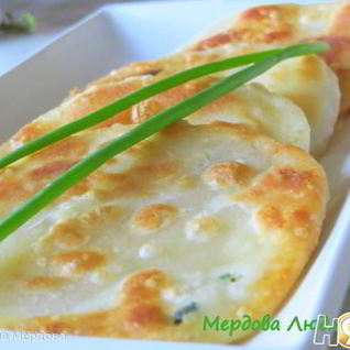 Лепешки с луком