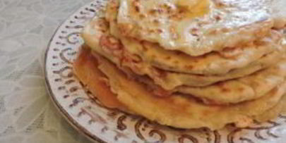 лепешки с сыром на кефире на сковороде