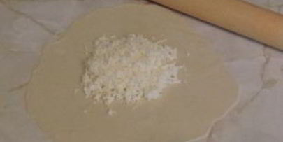 лепешки с сыром на кефире на сковороде