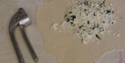 лепешки с сыром на кефире на сковороде