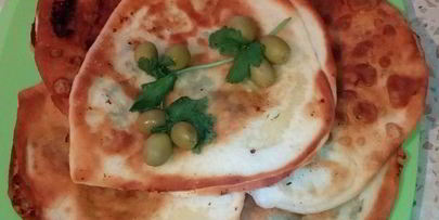 лепешки с творогом и кинзой
