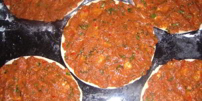 ломаджо — армянские мясные лепешки