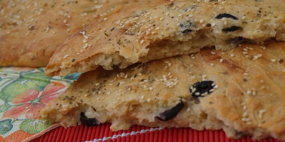 Рецепт пряная фокачча с маслинами