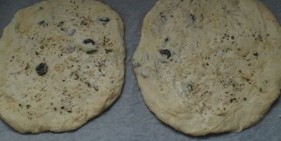 пряная фокачча с маслинами