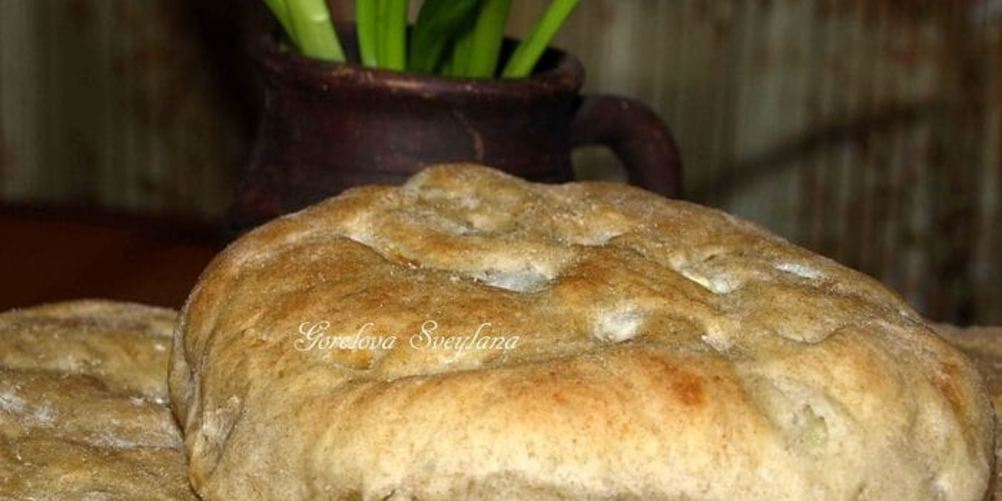 Рецепт пшенично-ржаные лепешки с луком