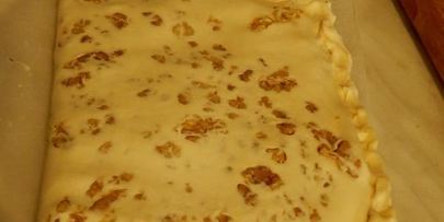 сырно-ореховая лепешка