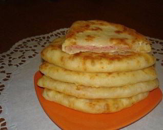 Сырные лепешки